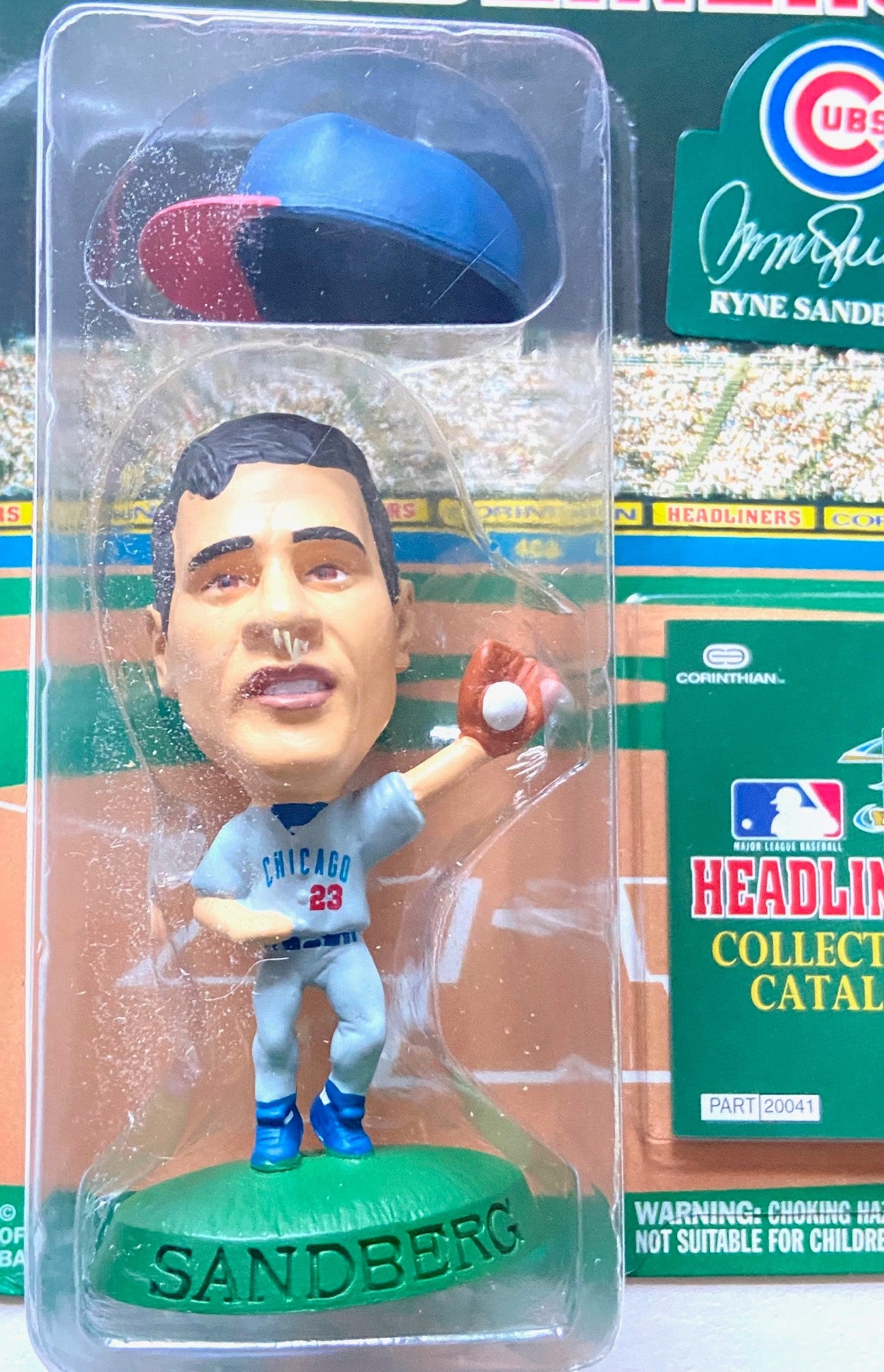 Ryne Sandberg 1996 MLB Chicago Cubs Headliner Figurine by Corinthian